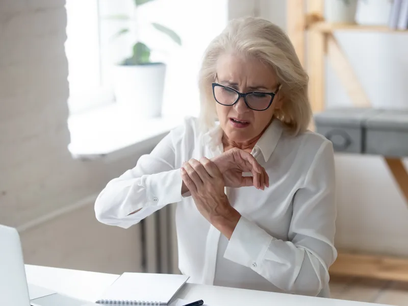 Chiropractic care for bursitis in Monterey